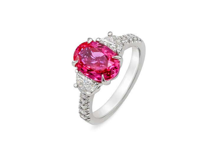 professionelle Schmuck-Fotobearbeitung