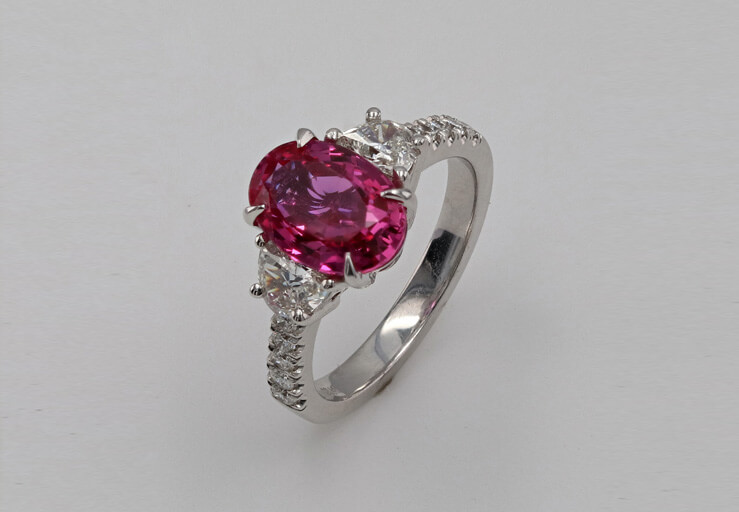 Schmuck-Fotoretuschier-Service